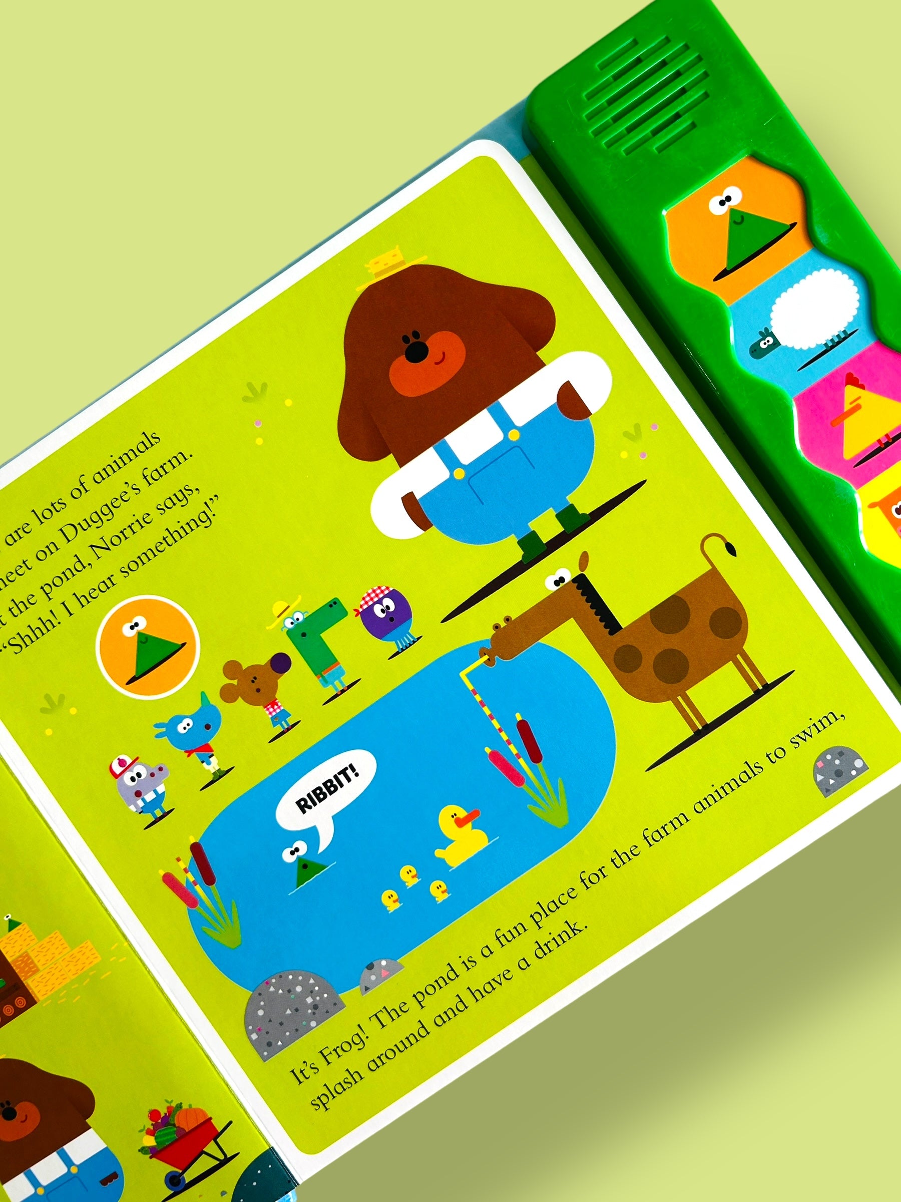 Hey Duggee: Duggee's Noisy Farm - Sound Book