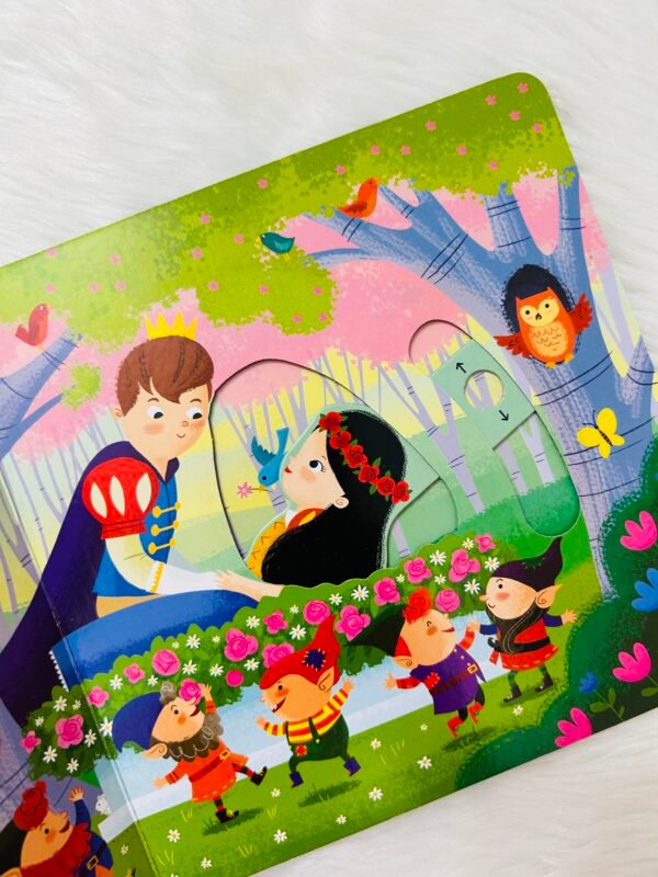 First Stories: Snow White - Image 4